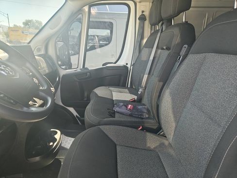 Used 2004 Chevrolet Kodiak C4500 2WD Crew Cab image 16