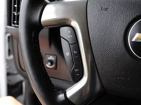 Used 2019 Chevrolet Express 2500 w/ Driver Convenience Package RWD image 11