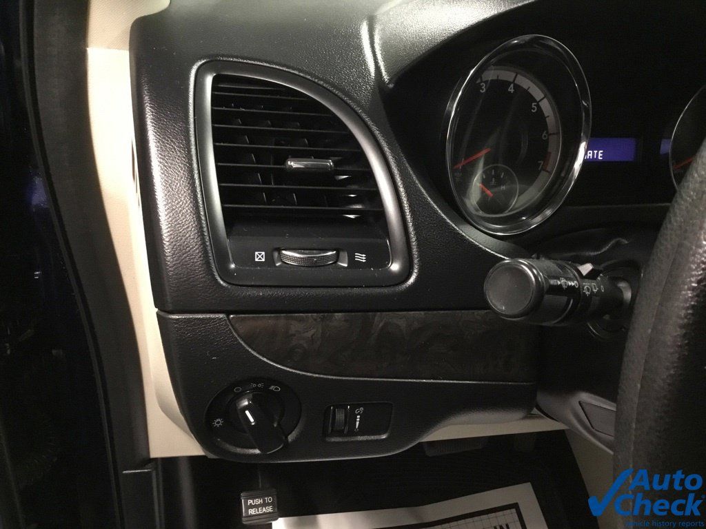 Used 2015 Dodge Grand Caravan SE w/ Quick Order Package 29E SE FWD image 20