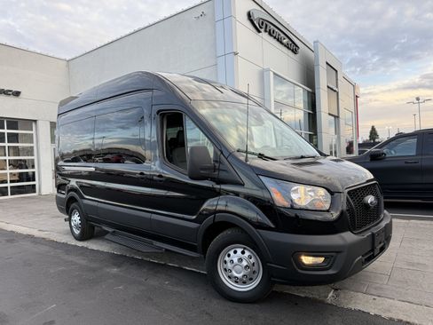 Used 2024 Ford Transit 350 XL image 9