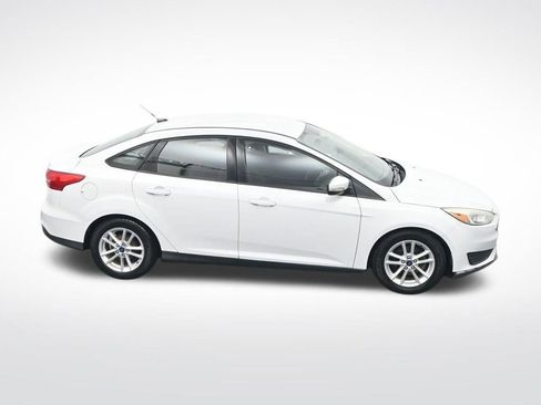 Used 2016 Ford Focus SE image 27