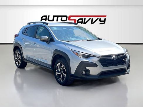Used 2024 Subaru Crosstrek 2.0i Premium image 1