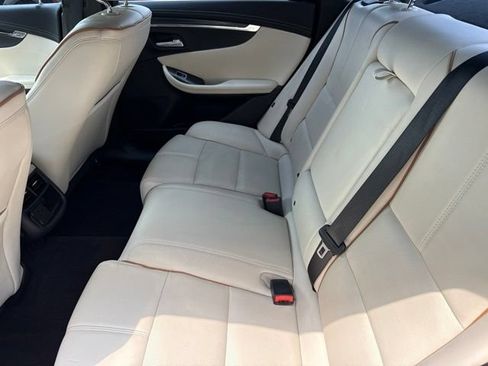 Used 2019 Chevrolet Impala Premier FWD image 19