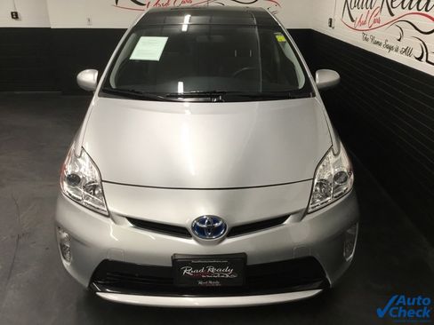 Used 2015 Toyota Prius Three image 4