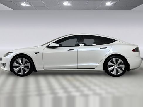 Used 2020 Tesla Model S Long Range image 2