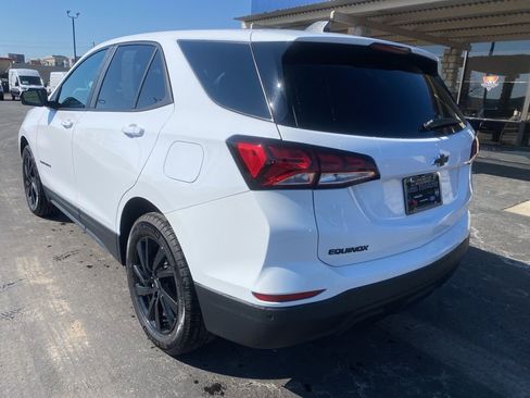 Used 2024 Chevrolet Equinox LS w/ LS Convenience Package FWD image 5