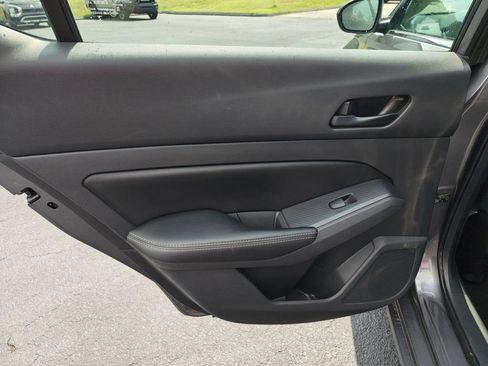 Used 2025 Nissan Altima 2.5 SV FWD image 24