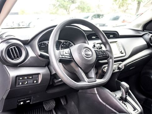 Used 2025 Nissan Kicks Play S image 15