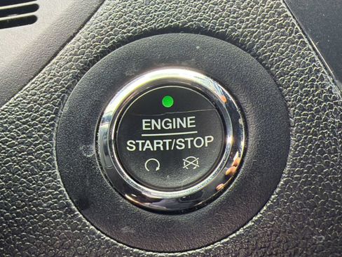 Used 2017 Ford Explorer Limited w/ Equipment Group 301A FWD image 16