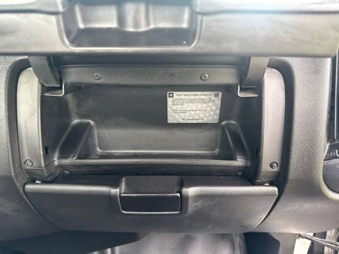 Used 2018 Chevrolet Silverado 1500 W/T RWD image 32