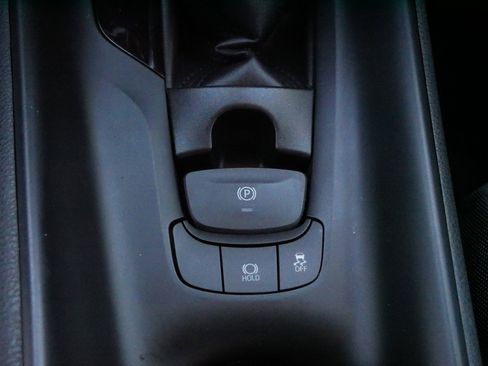 Used 2021 Toyota C-HR LE image 28