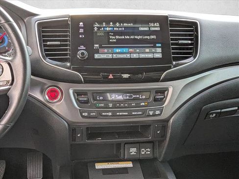 Used 2022 Honda Pilot Special Edition image 12