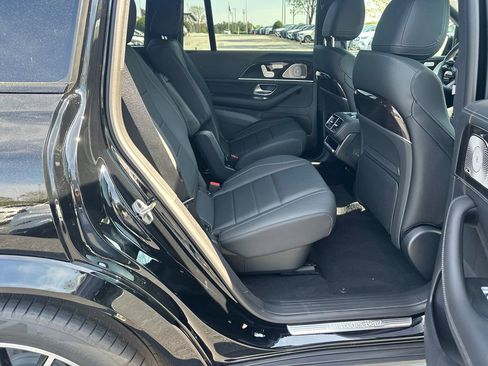 New 2026 Mercedes-Benz GLS 450 4MATIC image 17
