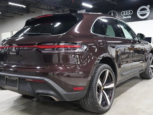 Used 2022 Porsche Macan AWD/4WD image 5