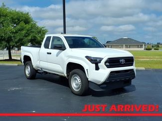 Used 2025 Toyota Tacoma SR RWD video 1