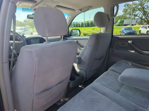Used 2007 Toyota Sequoia SR5 RWD image 17