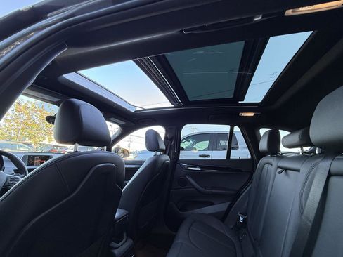 Used 2017 BMW X1 xDrive28i image 7