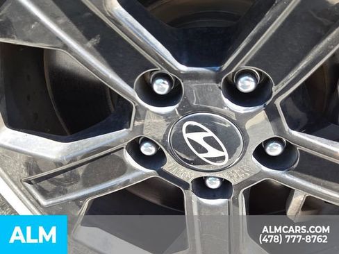 Used 2025 Hyundai Santa Fe SEL FWD image 23