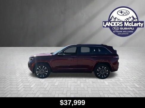 Used 2024 Jeep Grand Cherokee Overland w/ Luxury Tech Group IV image 5