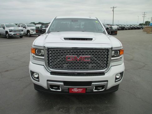 Used 2017 GMC Sierra 3500 Denali w/ Duramax Plus Package AWD/4WD image 13