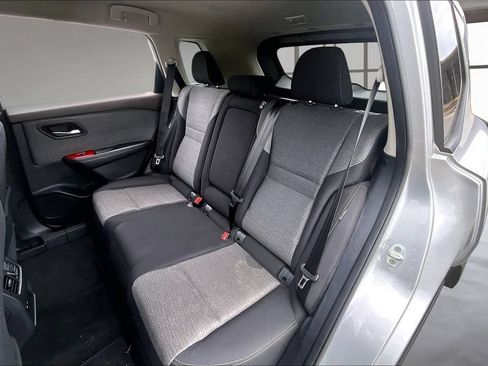 Used 2023 Nissan Rogue SV FWD image 21