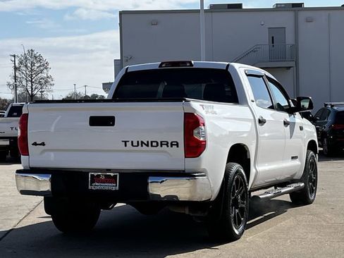 Used 2019 Toyota Tundra SR5 w/ SR5 Upgrade Package AWD/4WD image 4