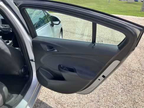 Used 2019 Chevrolet Cruze LT w/ LT Fleet Convenience Package FWD image 22