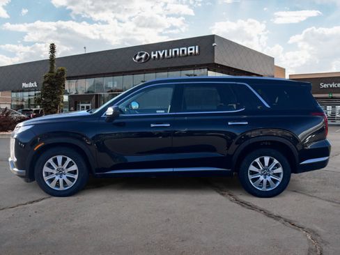 Certified 2024 Hyundai Palisade SEL image 2