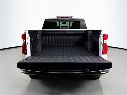 Used 2024 Chevrolet Silverado 1500 ZR2 w/ Technology Package image 27