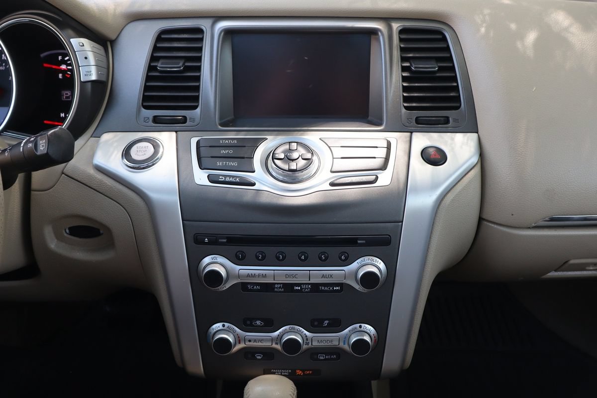 Used 2012 Nissan Murano SV AWD/4WD image 34