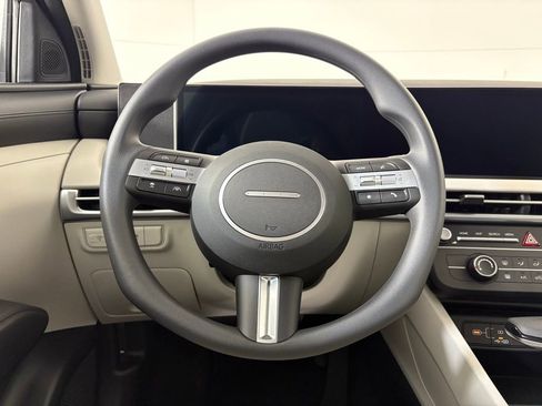 New 2026 Hyundai Tucson SE image 20