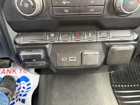 Used 2020 Chevrolet Silverado 3500 LT image 27