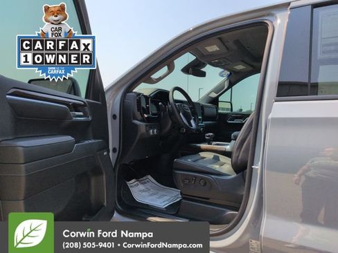 Used 2024 GMC Sierra 1500 Elevation w/ Elevation Premium Package AWD/4WD image 9