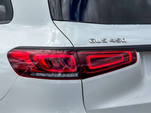 Certified 2023 Mercedes-Benz GLS 450 4MATIC image 10