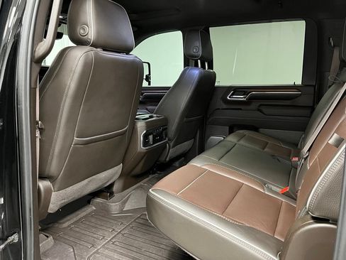 Used 2024 GMC Sierra 3500 Denali w/ Denali Reserve Package AWD/4WD image 41