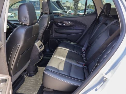 Used 2019 GMC Terrain Denali w/ Advanced Safety Package FWD image 10