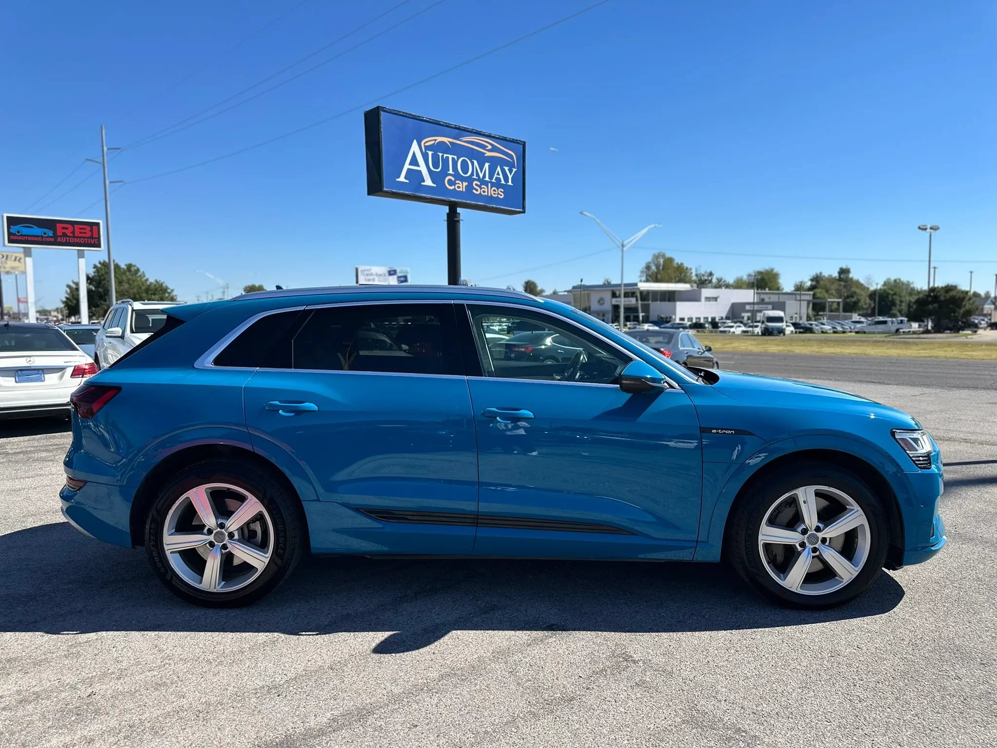 Used 2019 Audi e-tron Prestige AWD/4WD image 5