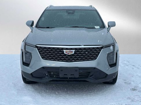 Used 2024 Cadillac XT4 Premium Luxury image 8