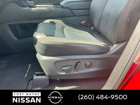 Certified 2024 Nissan Pathfinder SL AWD/4WD image 32