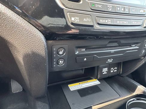 Used 2020 Honda Pilot Black Edition image 37