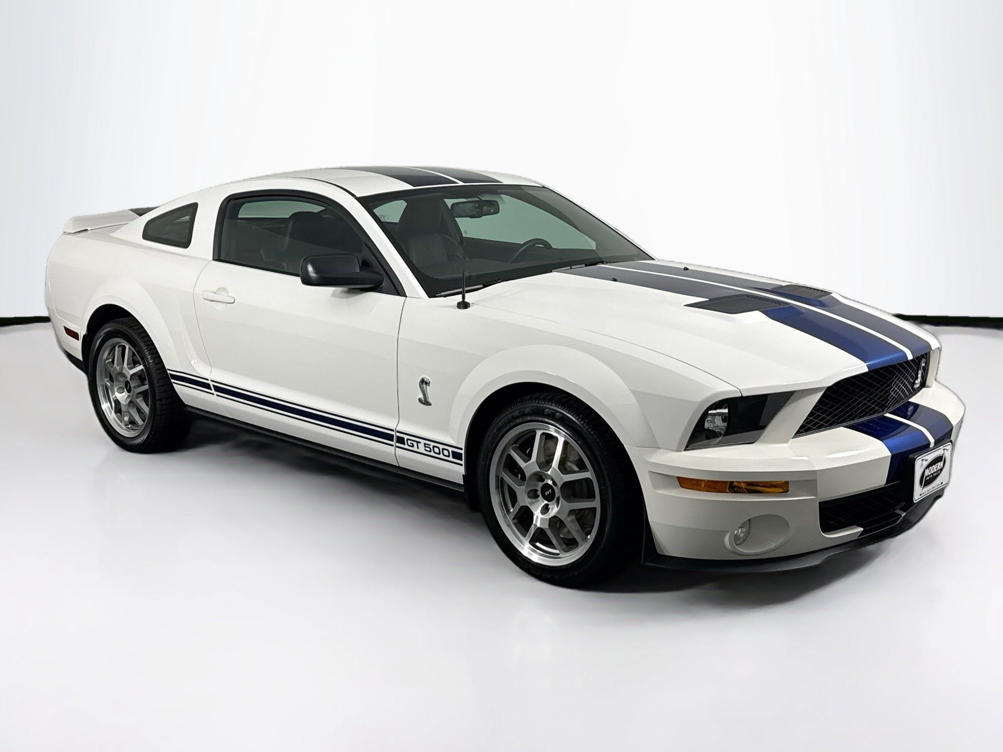Used 2007 Ford Mustang Shelby GT500 RWD image 3