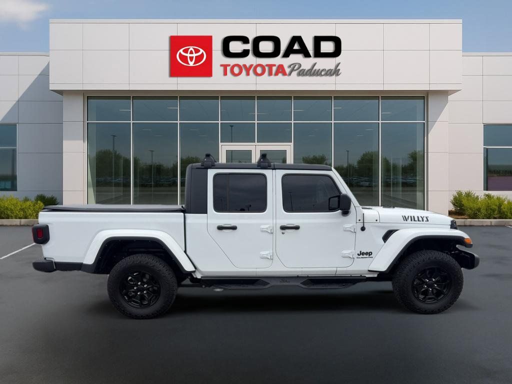 Used 2022 Jeep Gladiator Sport AWD/4WD image 6
