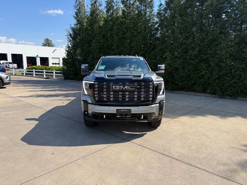 New 2026 GMC Sierra 2500 Denali Ultimate AWD/4WD image 6