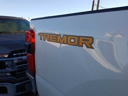 Used 2023 Ford F250 Lariat w/ Lariat Ultimate Package image 7