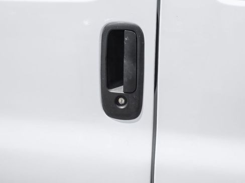 Used 2021 Chevrolet Express 3500 w/ Driver Convenience Package RWD image 36