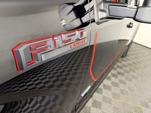 Used 2017 Ford F150 Lariat w/ Equipment Group 502A Luxury image 15