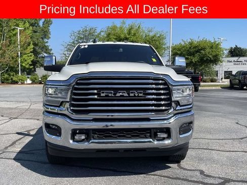 Used 2024 RAM 3500 Limited AWD/4WD image 8