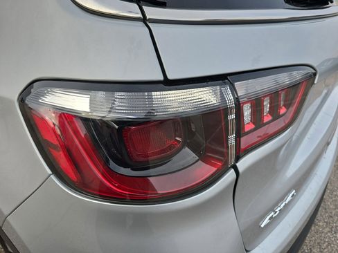 Used 2024 Jeep Compass Limited image 36