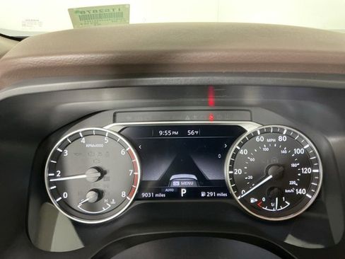 Used 2023 Nissan Rogue SV image 17