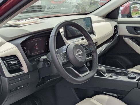 Certified 2024 Nissan Rogue SL w/ SL Premium Package image 9